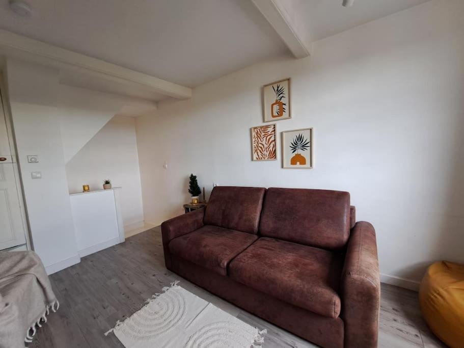 Charmant Duplex A Thiers, Vue Sur La Chaine Des Puys Exterior foto